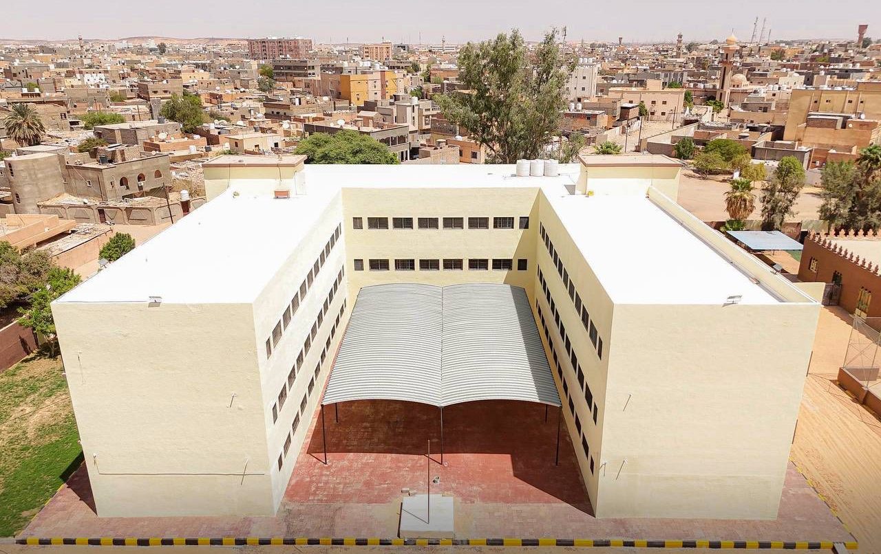 نقلة نوعية في صيانة مدرسة علي بن أبي طالب للتعليم الأساسي بمحلة المنشية في سبها